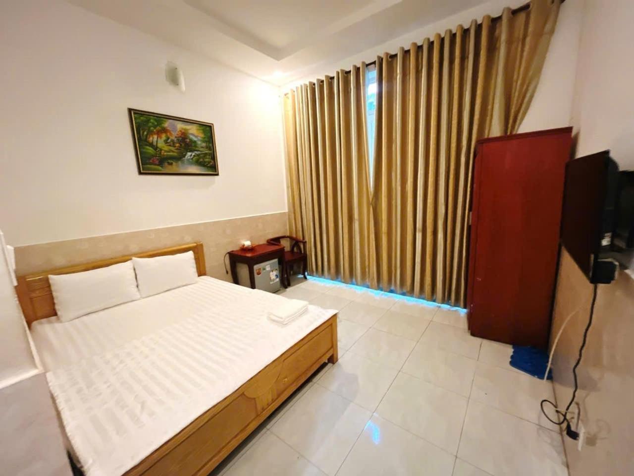 Khach San Thien Phuc Hotel Ho Chi Minh City Exterior photo